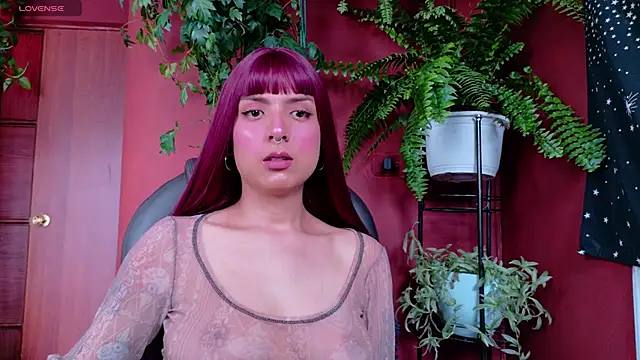 Yeriawaddell  online show from 04/10/26, 08:27