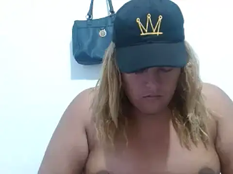 KIARAMARSHALLWELLZ online show from 02/10/25, 11:25