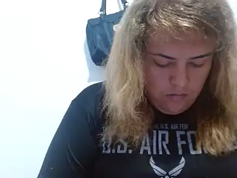 KIARAMARSHALLWELLZ online show from 02/12/25, 11:51