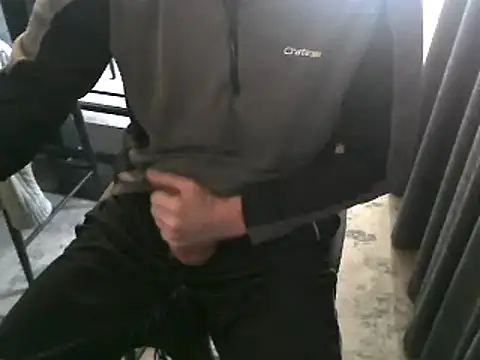 hornyman18cm39 online show from 01/02/25, 10:58