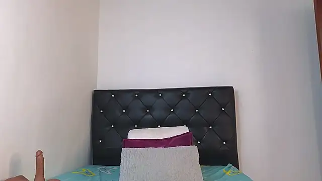 tatiana big ass boobs online show from 11/17/25, 04:33