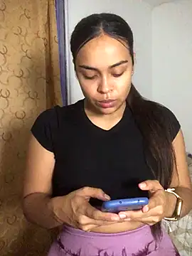 JuanaSimons online show from 12/13/25, 11:55