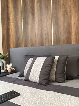 Snapshot of JuanaSimons chatting on 02/05/25, 11:06 JuanaSimons online show from 02/05/25, 11:06