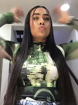 Snapshot of JuanaSimons chatting on 03/08/25, 04:06 JuanaSimons online show from 03/08/25, 04:06