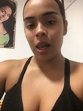 JuanaSimons online show from 06/17/26, 02:11