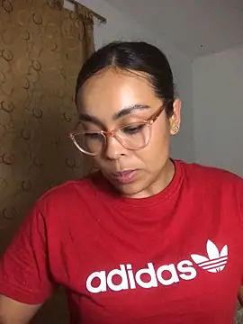 JuanaSimons online show from 12/20/25, 01:08