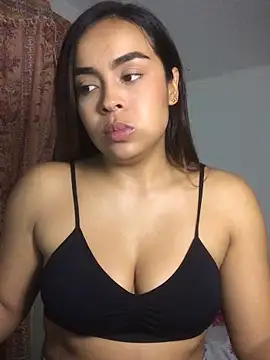 JuanaSimons online show from 05/02/26, 01:44