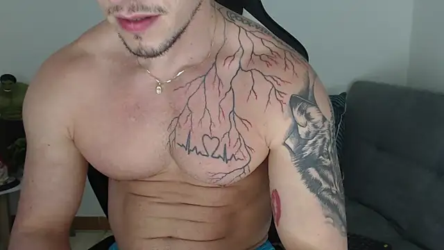 Snapshot of Angel_bran chatting on 12/17/25, 07:08 Angel bran online show from 12/17/25, 07:08