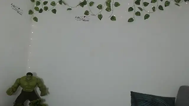 Snapshot of Angel_bran chatting on 11/18/25, 08:12 Angel bran online show from 11/18/25, 08:12