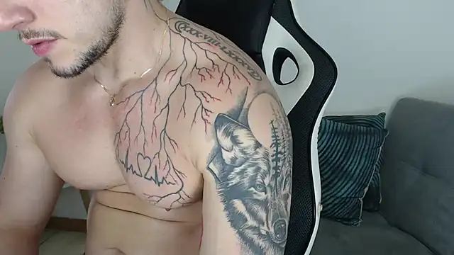 Snapshot of Angel_bran chatting on 01/14/26, 07:28 Angel bran online show from 01/14/26, 07:28