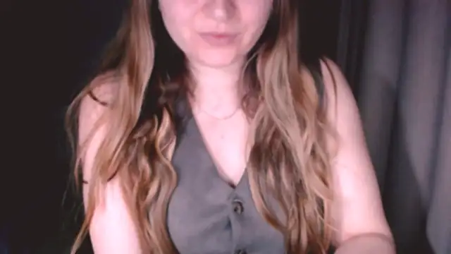 fiona cute 2 online show from 04/20/26, 07:15