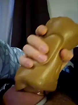 BananasNCream online show from 12/30/24, 03:23