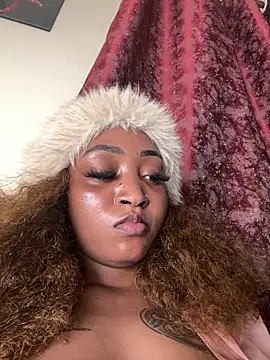 Candiey001 online show from 03/15/26, 09:44