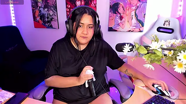 haru u2 online show from 11/11/25, 09:42