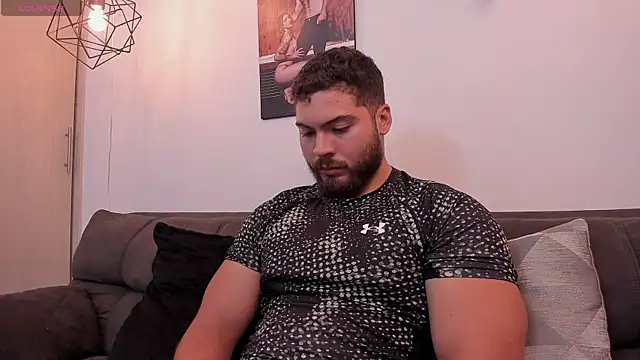 SebastianVilla  online show from 09/12/25, 11:37