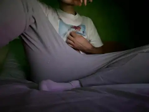 Snapshot of Drogon1000 chatting on 01/07/26, 11:21 Drogon1000 online show from 01/07/26, 11:21