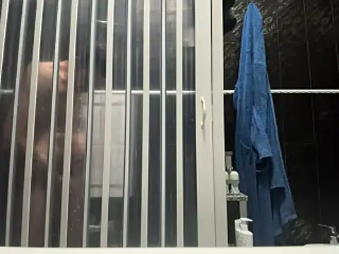 Snapshot of Drogon1000 chatting on 01/14/26, 05:05 Drogon1000 online show from 01/14/26, 05:05