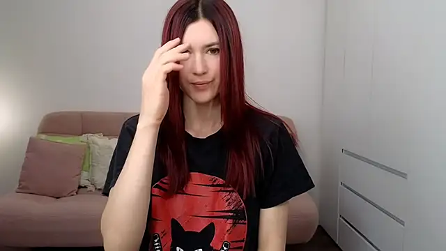 AliciaNewell online show from 10/15/25, 09:17