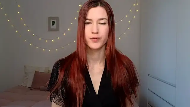 AliciaNewell online show from 04/26/26, 07:27