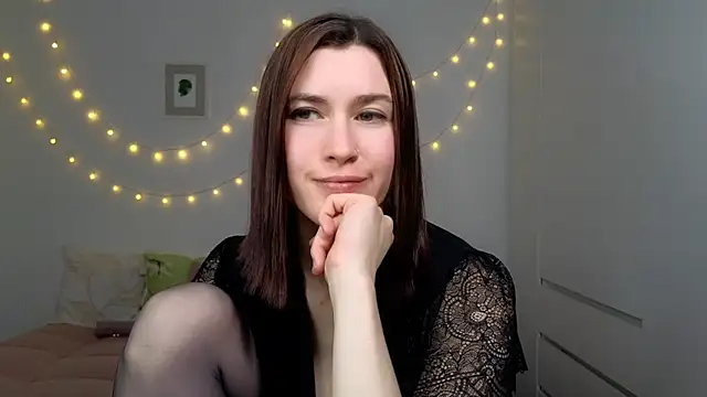 Snapshot of AliciaNewell chatting on 06/09/26, 07:15 AliciaNewell online show from 06/09/26, 07:15