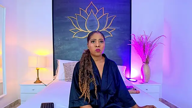 AlisonTravis online show from 04/26/26, 03:26