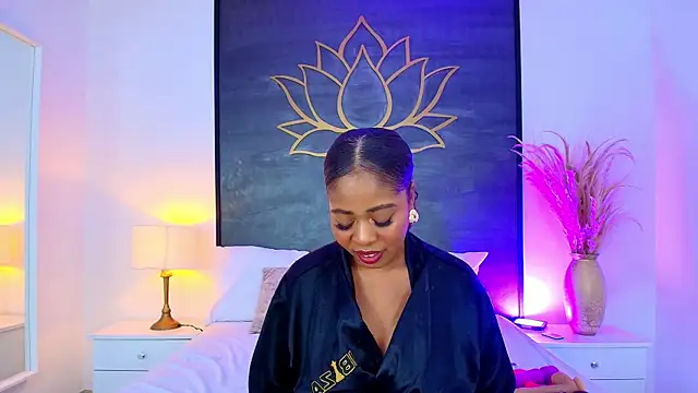 AlisonTravis online show from 04/24/26, 02:57