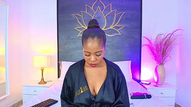 AlisonTravis online show from 04/11/26, 07:28