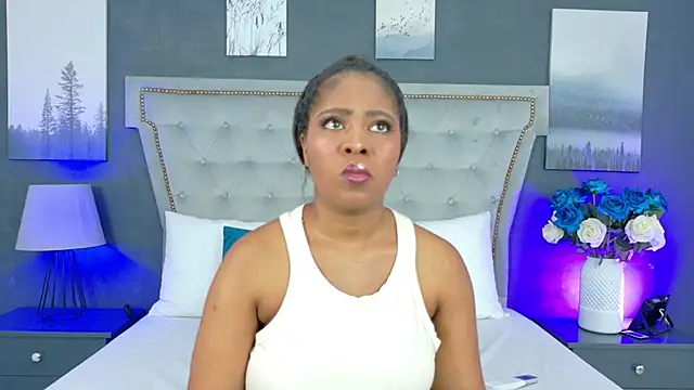 AlisonTravis online show from 05/11/26, 03:41