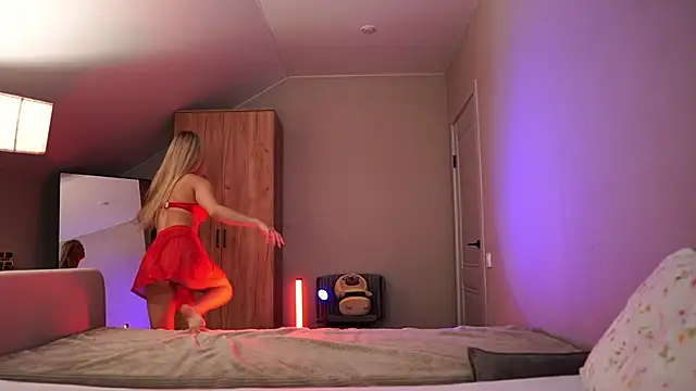 Snapshot of VikkiLustfull chatting on 02/28/26, 01:22 VikkiLustfull online show from 02/28/26, 01:22