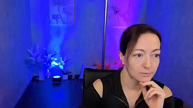Snapshot of kimberlyray777 chatting on 09/17/25, 05:53 kimberlyray777 online show from 09/17/25, 05:53