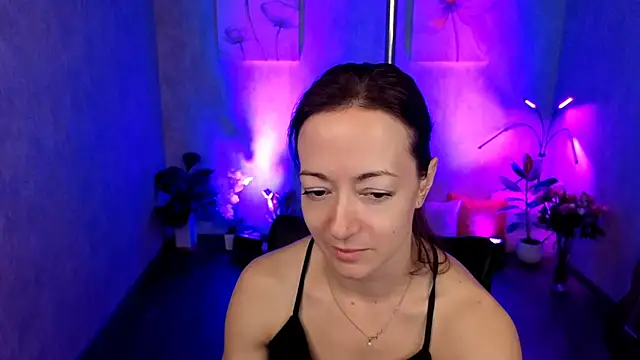 Snapshot of kimberlyray777 chatting on 03/08/25, 02:40 kimberlyray777 online show from 03/08/25, 02:40