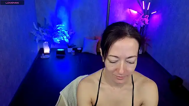Snapshot of kimberlyray777 chatting on 05/18/26, 06:07 kimberlyray777 online show from 05/18/26, 06:07