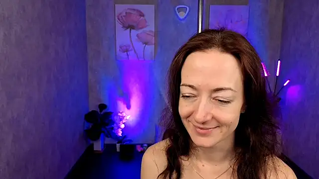 Snapshot of kimberlyray777 chatting on 02/07/25, 02:15 kimberlyray777 online show from 02/07/25, 02:15