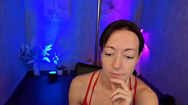 Snapshot of kimberlyray777 chatting on 09/13/25, 02:06 kimberlyray777 online show from 09/13/25, 02:06