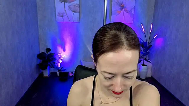 Snapshot of kimberlyray777 chatting on 02/10/25, 07:58 kimberlyray777 online show from 02/10/25, 07:58