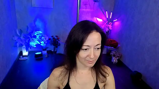 Snapshot of kimberlyray777 chatting on 06/07/26, 02:44 kimberlyray777 online show from 06/07/26, 02:44
