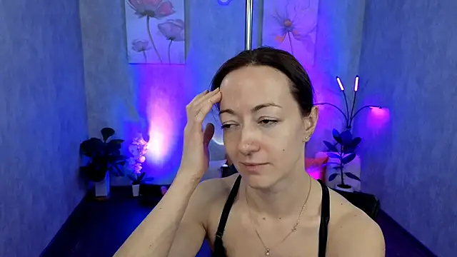 Snapshot of kimberlyray777 chatting on 02/22/25, 03:36 kimberlyray777 online show from 02/22/25, 03:36
