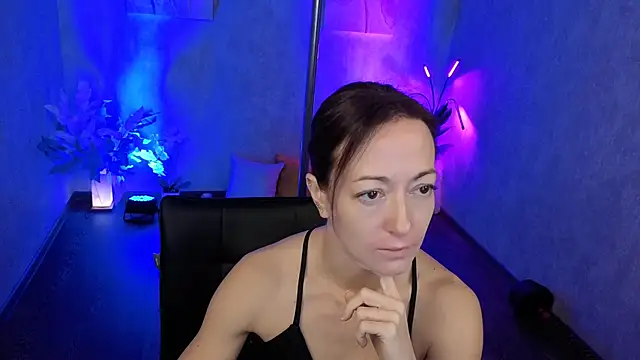 Snapshot of kimberlyray777 chatting on 09/30/25, 01:33 kimberlyray777 online show from 09/30/25, 01:33