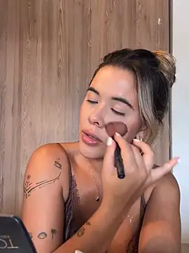 Emilia Bakerr online show from 07/04/26, 07:40