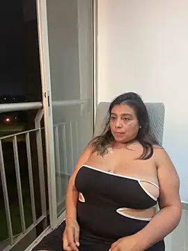 MrsFoucher online show from 03/06/25, 01:05