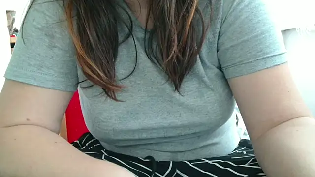 Snapshot of Lucinka1 chatting on 03/21/26, 01:48 Lucinka1 online show from 03/21/26, 01:48