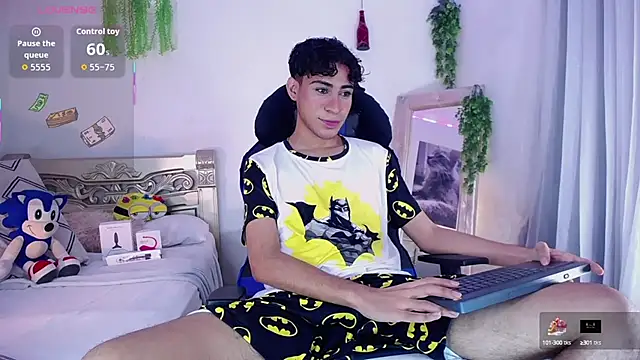 huge armound online show from 10/10/25, 03:18