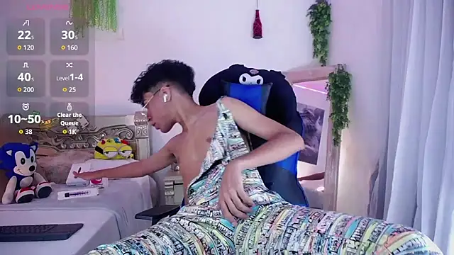 huge armound online show from 09/25/25, 05:46