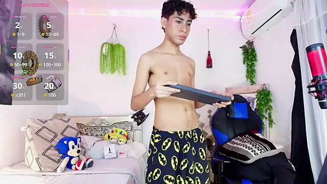 huge armound online show from 03/25/26, 10:52