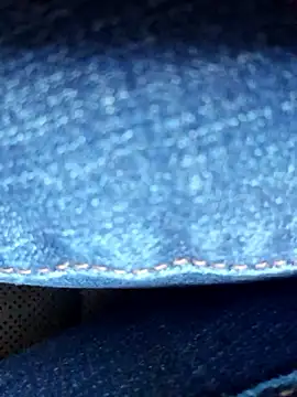 Snapshot of sweetkitty111 chatting on 12/22/25, 03:12 sweetkitty111 online show from 12/22/25, 03:12