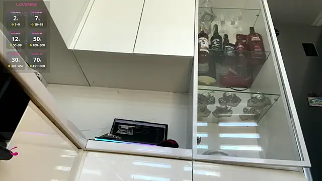 Snapshot of Marina- chatting on 02/27/26, 08:58 Marina- online show from 02/27/26, 08:58