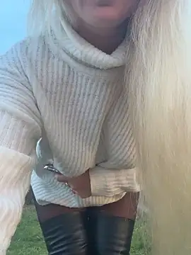 Marina- online show from 11/03/25, 02:53