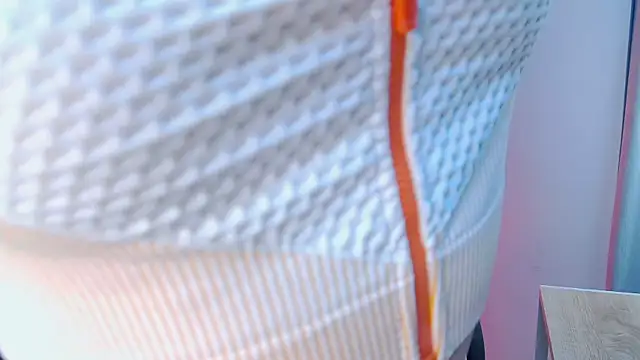 Snapshot of AllieEvans chatting on 01/31/25, 03:44 AllieEvans online show from 01/31/25, 03:44