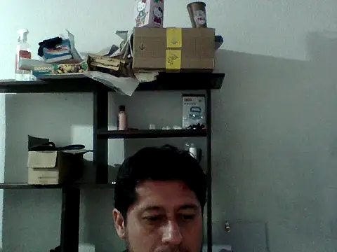 Snapshot of simpatico1000 chatting on 10/17/25, 05:00 simpatico1000 online show from 10/17/25, 05:00