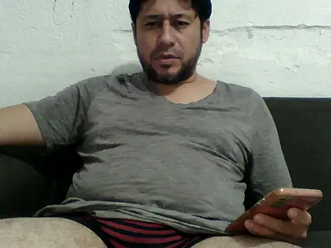 simpatico1000 online show from 11/14/25, 03:32